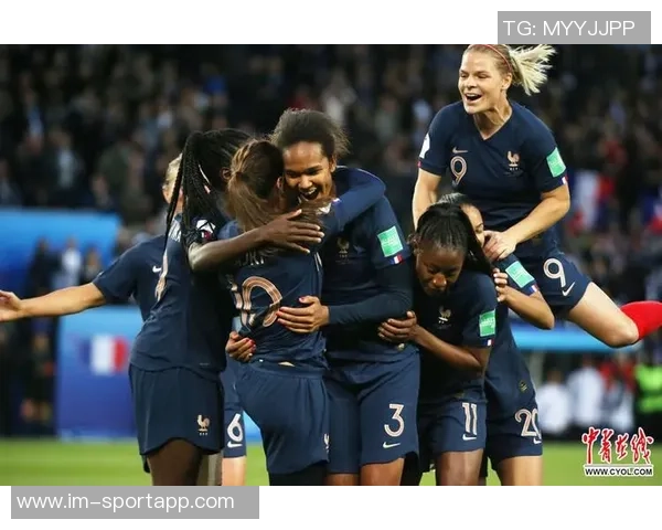 法国足协主席宣布未来四年将投资55亿欧支持业余足球和女足发展