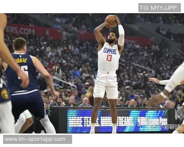 快船在小卡缺阵的情况下逆转猛龙展现强大实力赢得本赛季精彩胜利 快船在小卡缺阵的情况下逆转猛龙展现强大实力赢得本赛季精彩胜利